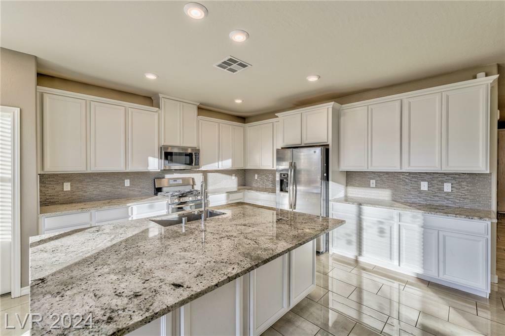 Property Photo:  10157 Tenaya Meadows Street  NV 89178 