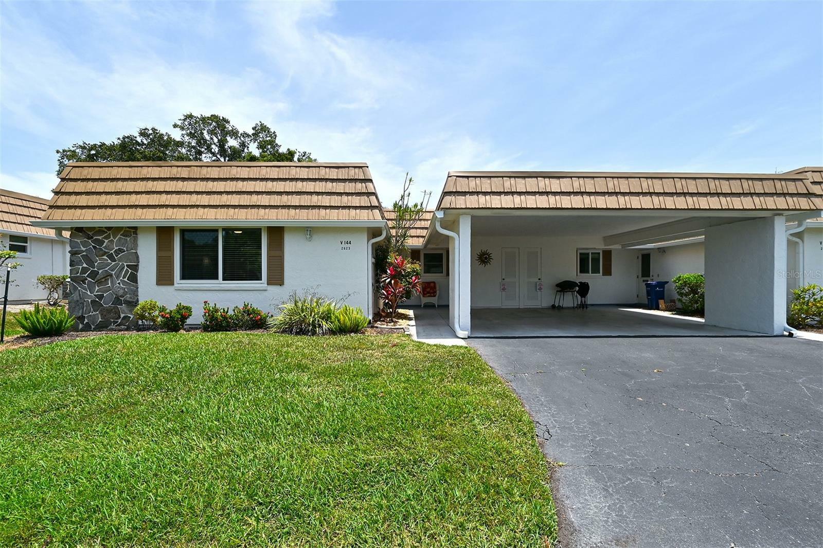 Property Photo:  2623 Riverbluff Parkway 144  FL 34231 