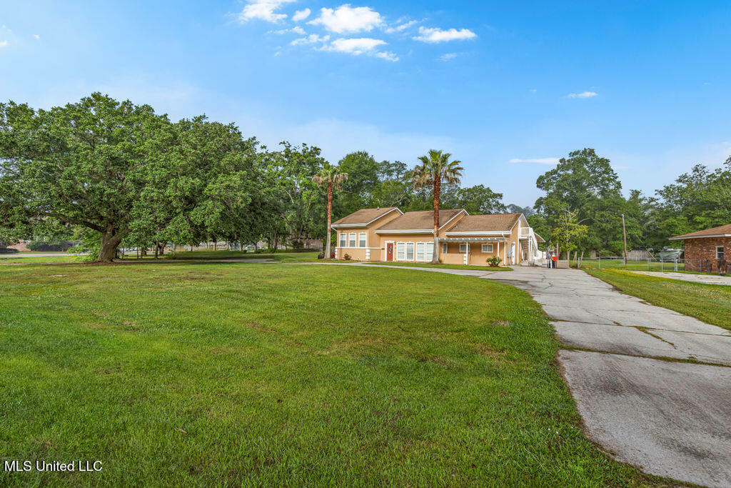 Property Photo:  19 Poplar Circle  MS 39507 