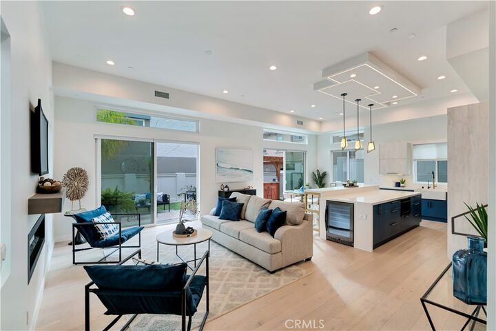 Property Photo: 1912 Marshallfield Lane A CA 90278