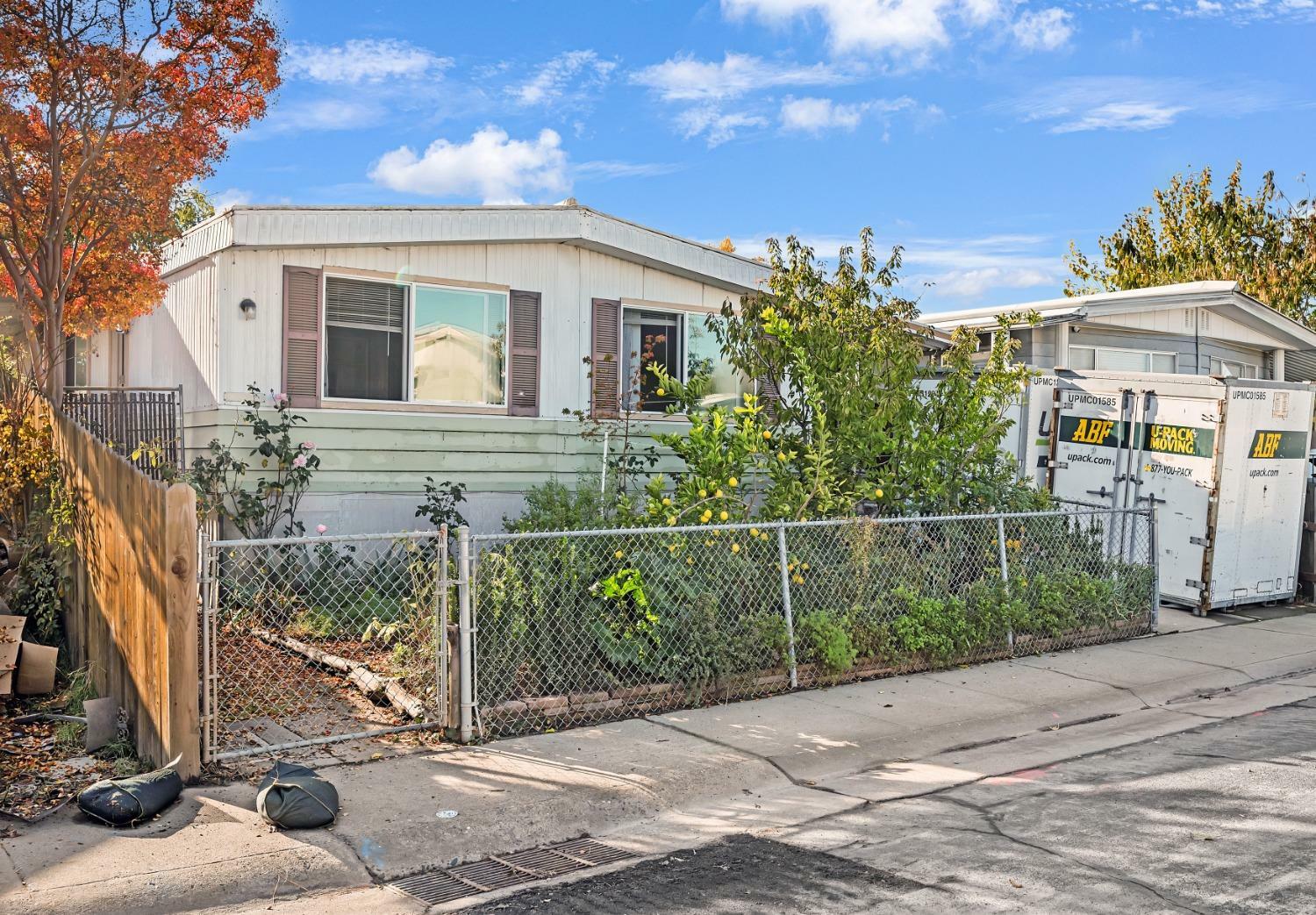 Property Photo:  541 Vandenberg Circle  CA 95747 