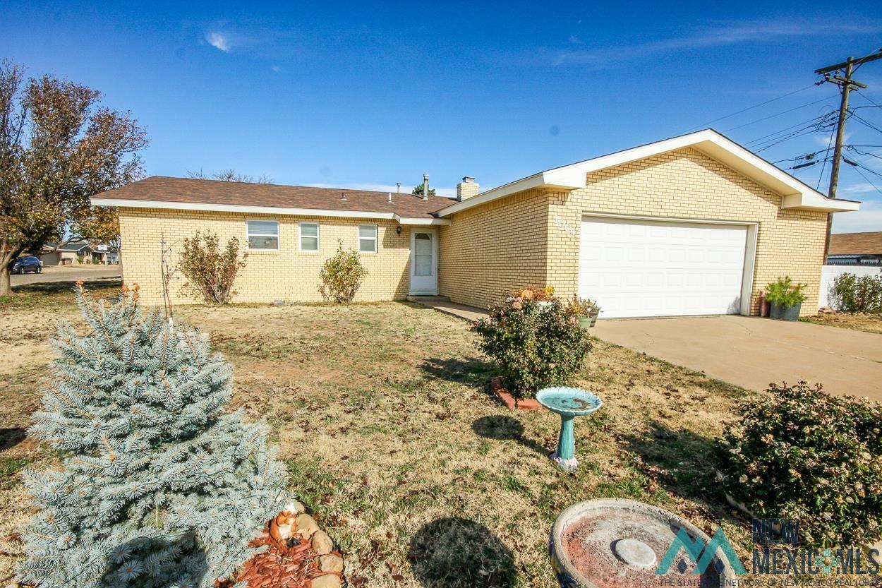 Property Photo: 1004 W Yucca NM 88101