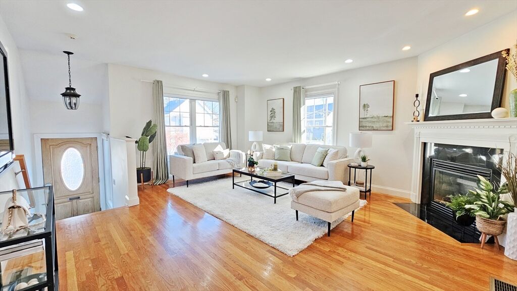 Property Photo:  14 Ash Street 14  MA 02478 