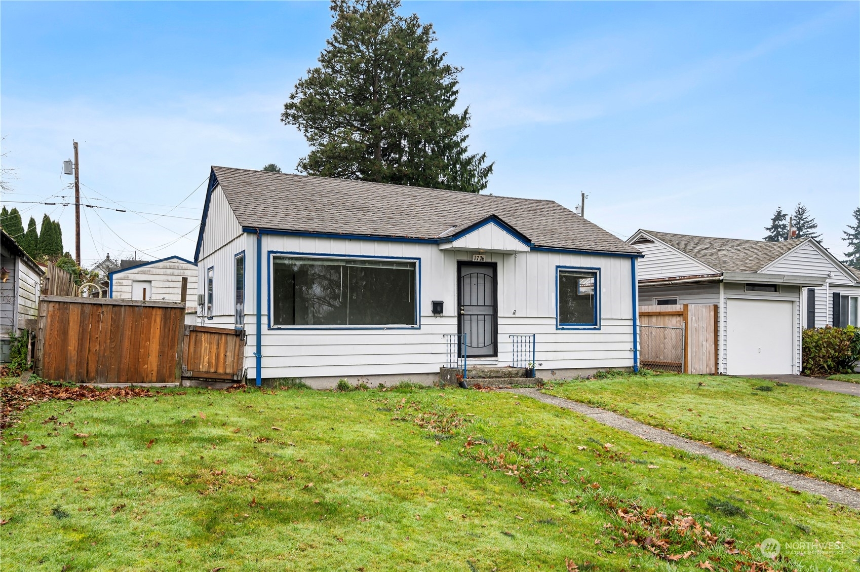 1726  Pine Street  Everett WA 98201 photo