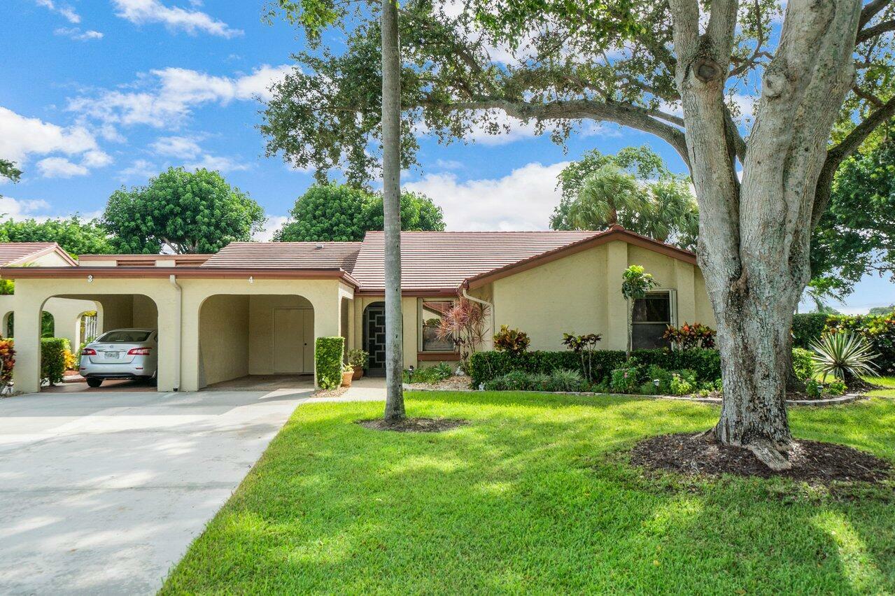 Property Photo:  5944 Forest Grove 4 Drive 4  FL 33437 