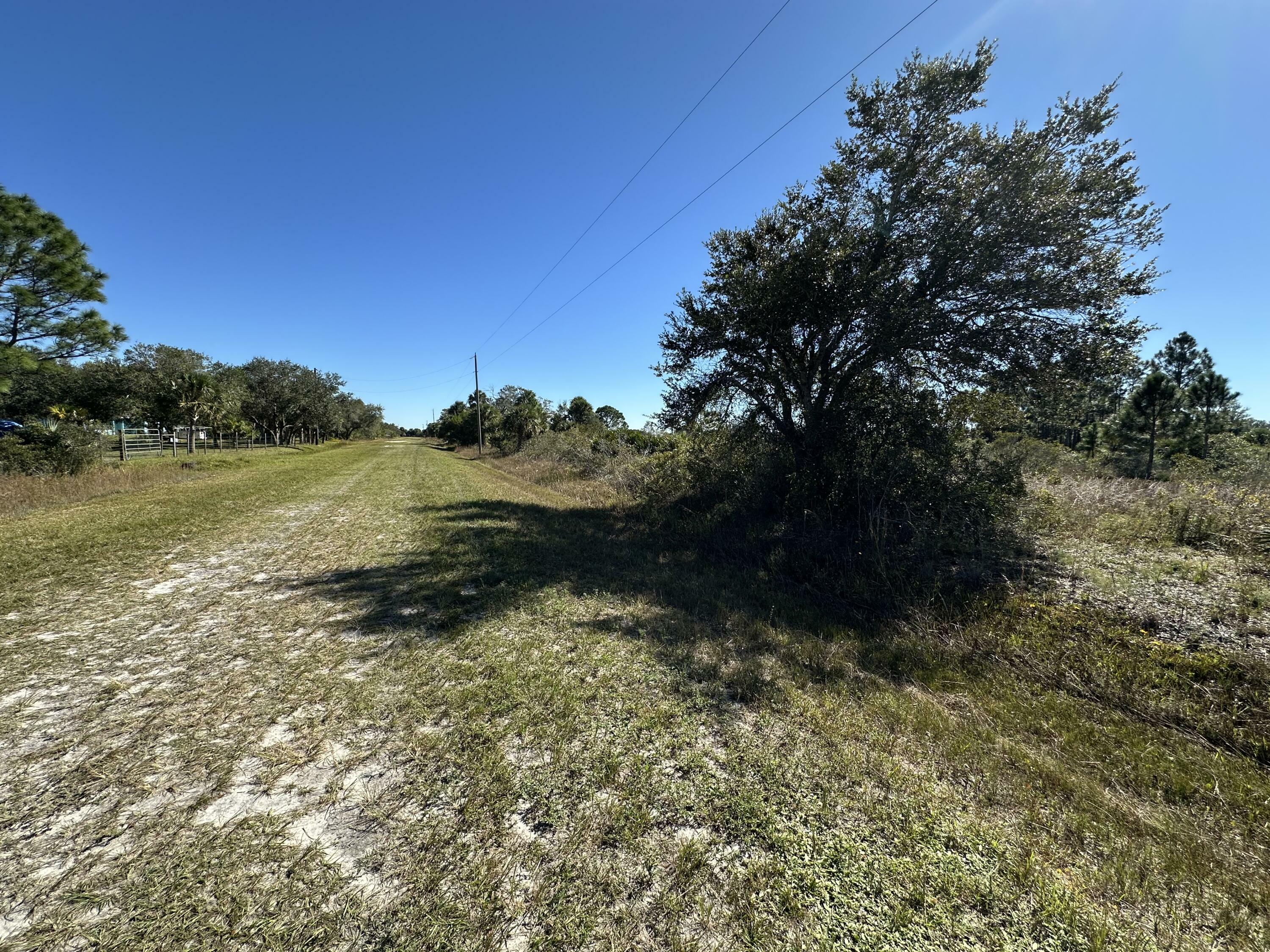 Property Photo:  14822 NW 290th Street  FL 34972 