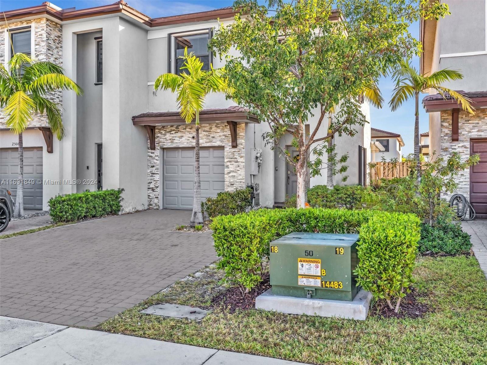 25069 SW 107th Ct  Homestead FL 33032 photo