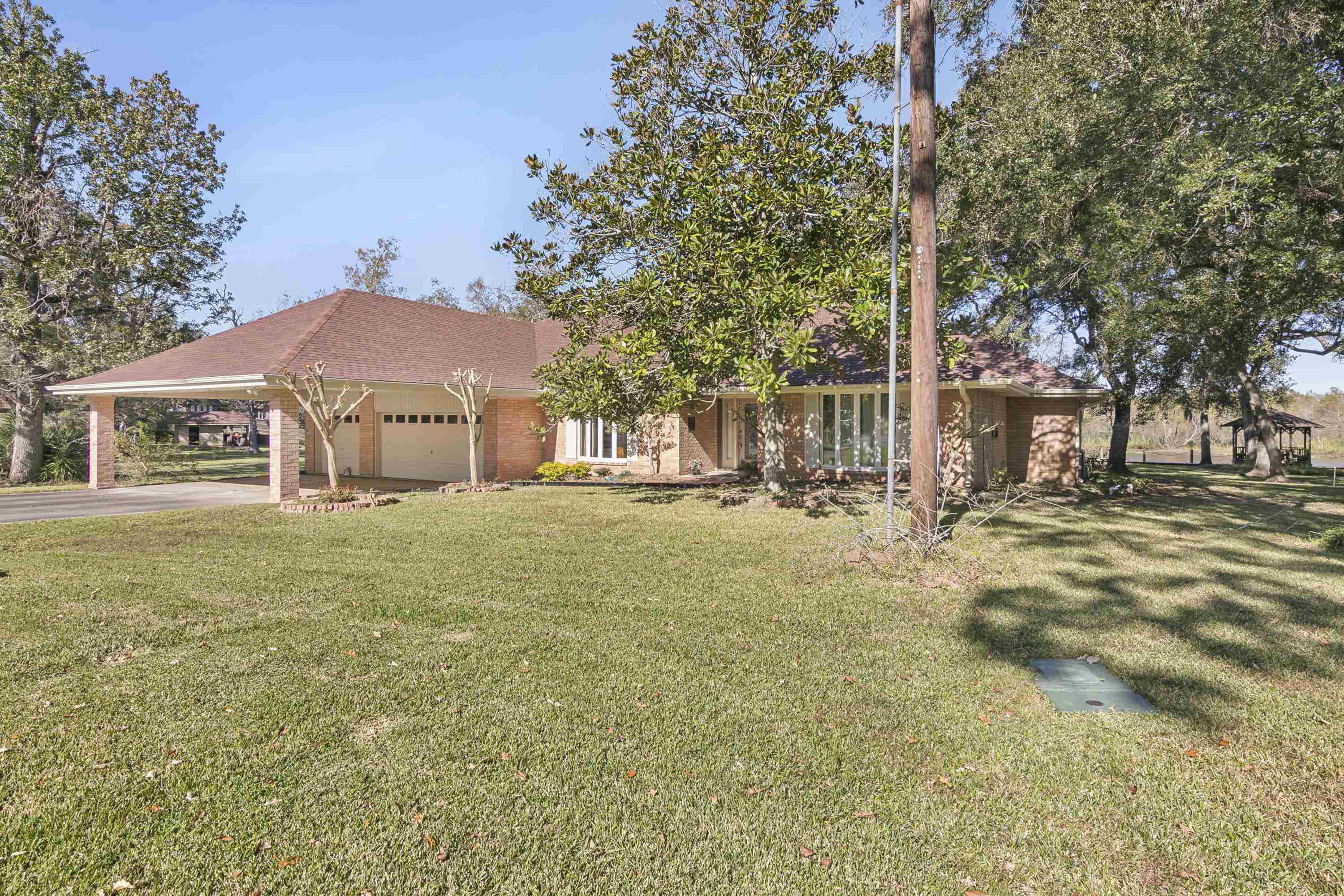 311 Bayou Drive  Beaumont TX 77705 photo