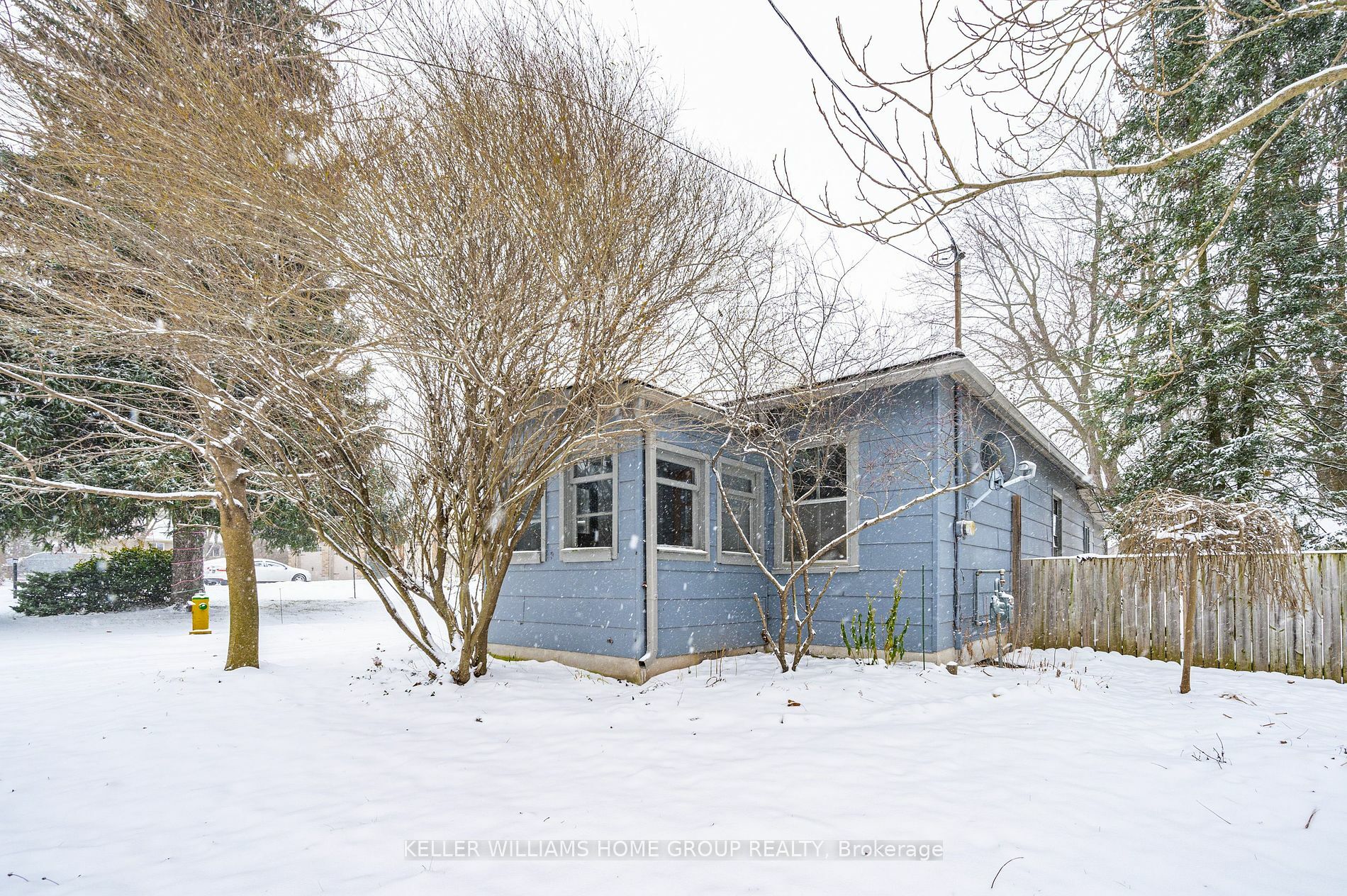 Property Photo:  89 McNab St E  ON N0B 1S0 