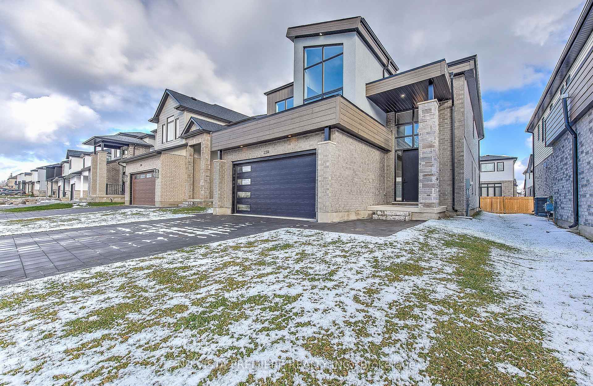 Property Photo: 2314 Wickerson Road ON N6K 0C3