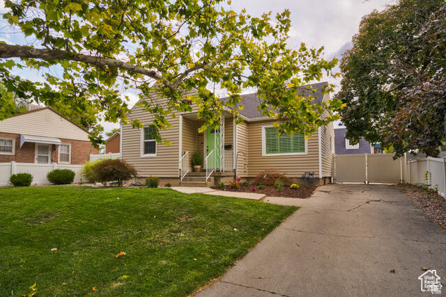 Property Photo:  3026 S Crescent Dr  UT 84106 