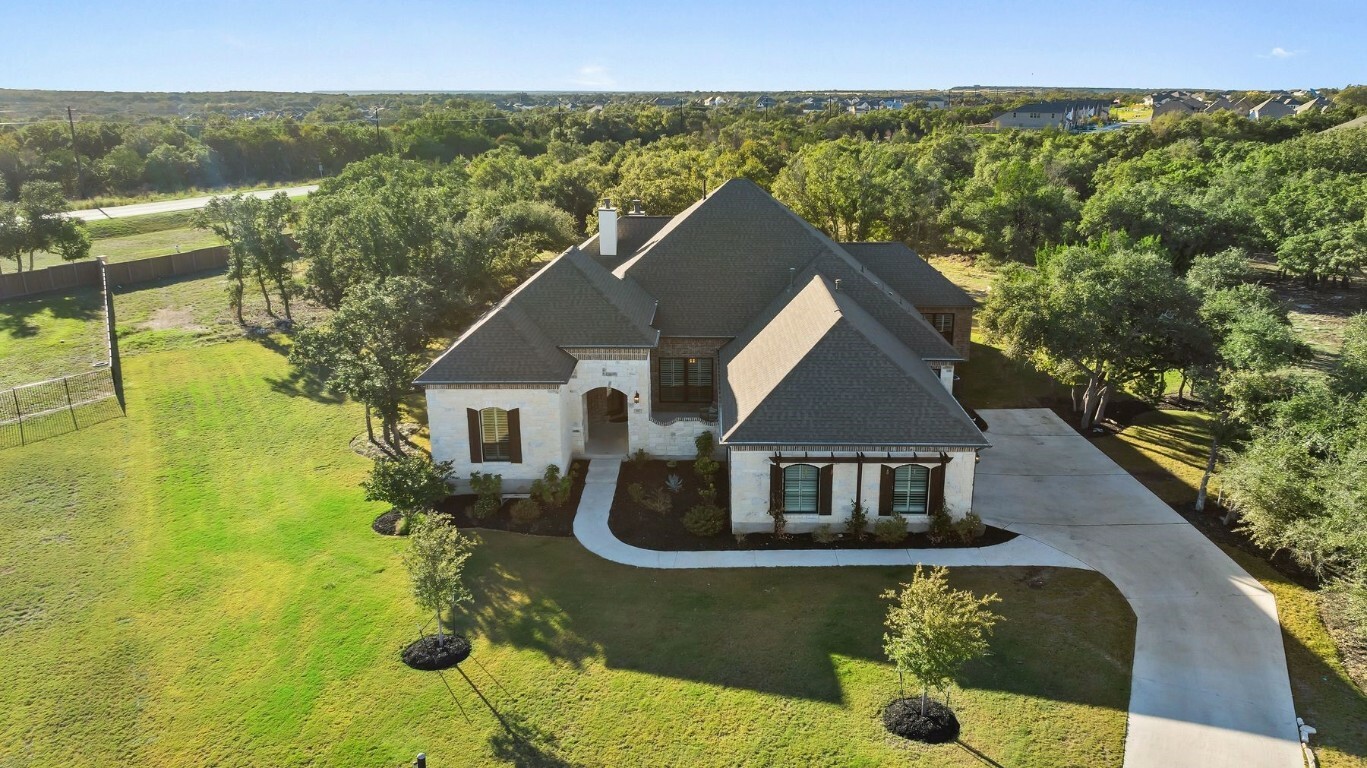 Property Photo:  417 Miranda Way  TX 78633 