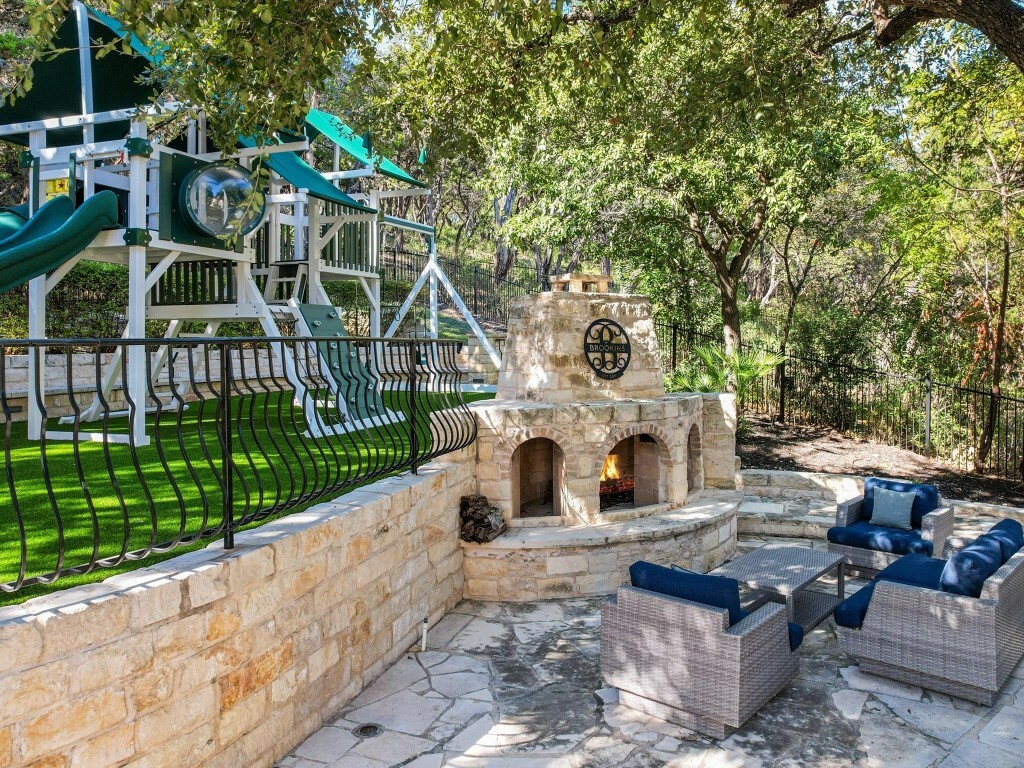 Property Photo:  3001 Pescadero Cove  TX 78746 