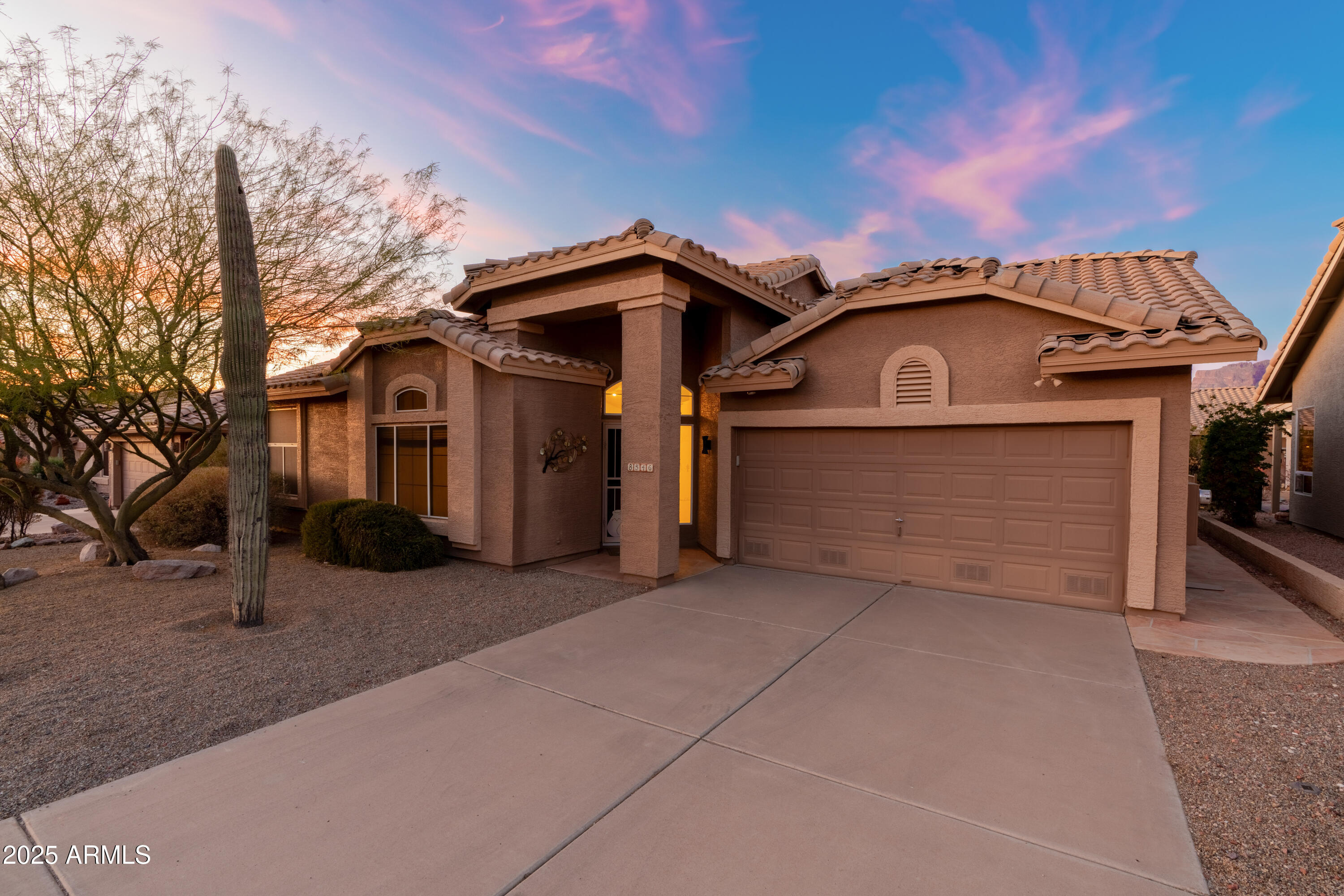 Property Photo: 8546 E Brittle Bush Road AZ 85118