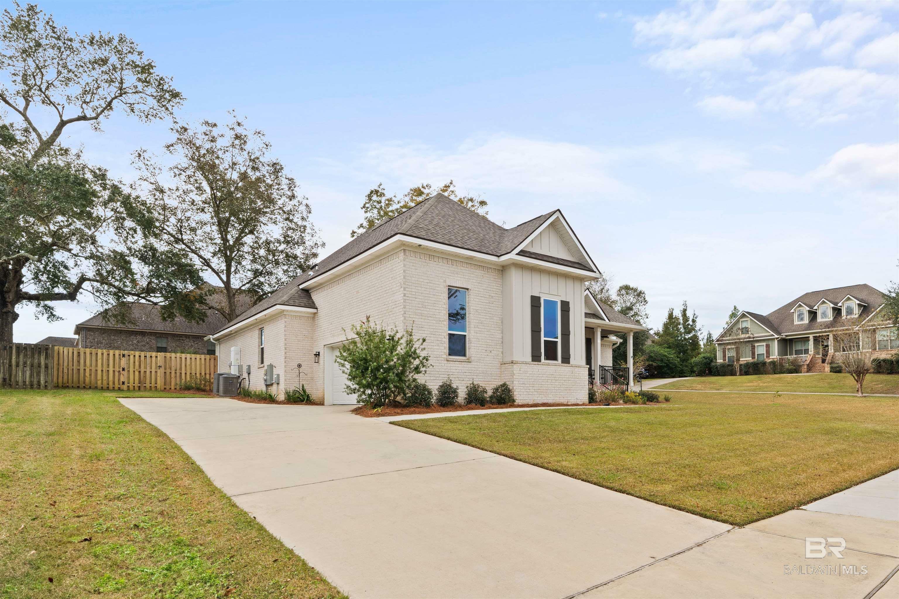 Property Photo:  272 Chet Avenue  AL 36532 