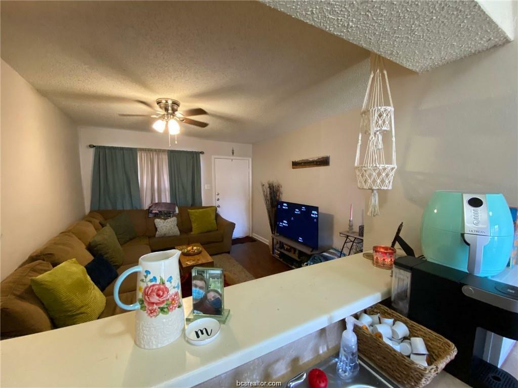 Property Photo:  411 Manuel Dr C  TX 77840 