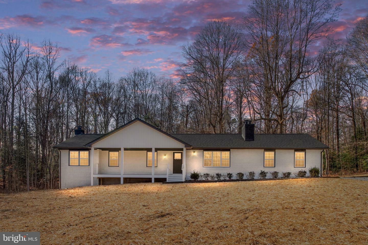 Property Photo:  10264 Green Meadow Drive  VA 22485 