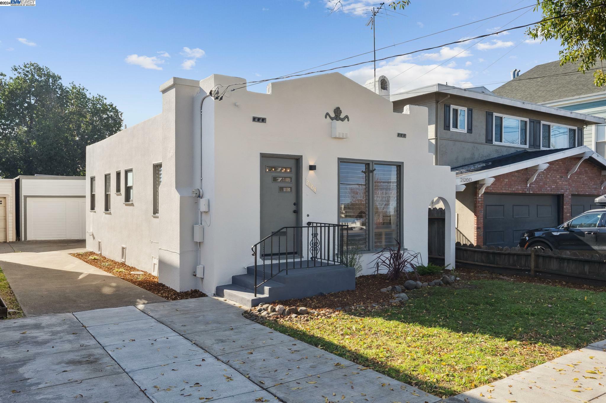 Property Photo:  2064 Encinal Ave  CA 94501 