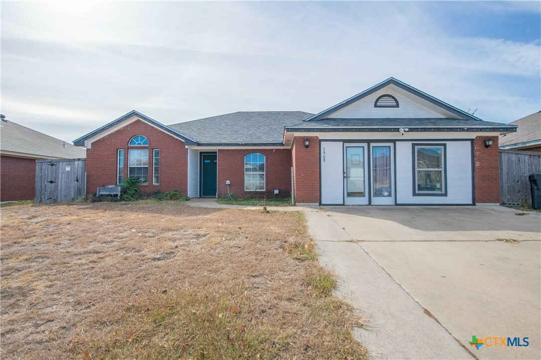 Property Photo:  3908 Tiger Drive  TX 76549 