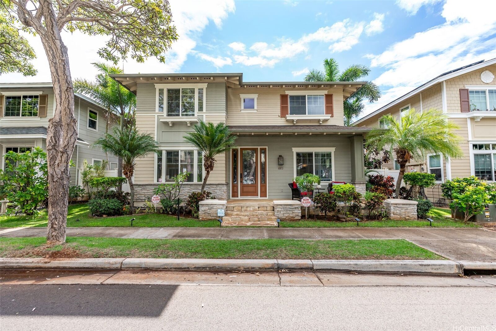 Property Photo:  91-1019 Kaiakua Street  HI 96706 