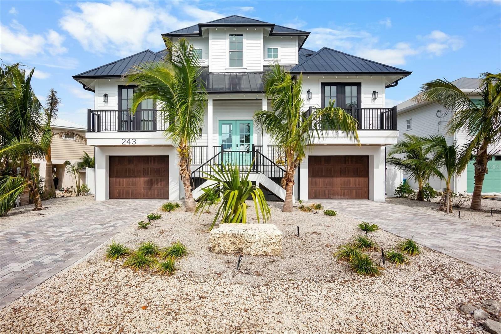 Property Photo: 243 S Harbor Drive FL 34217