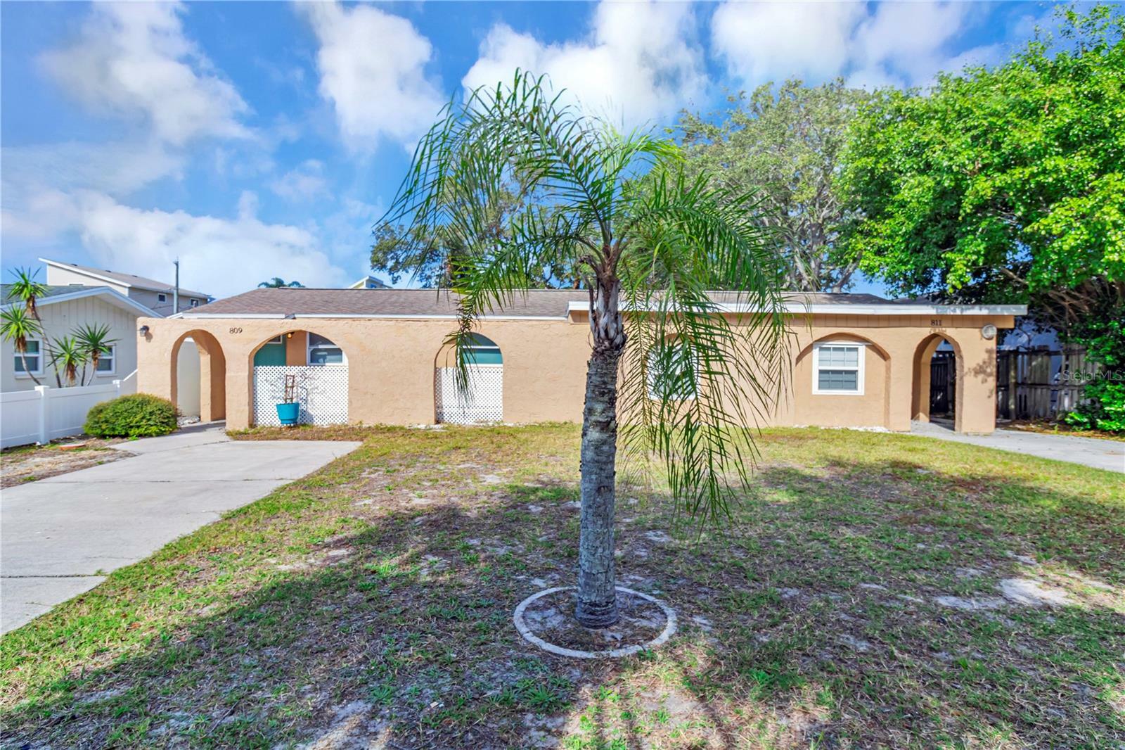 Property Photo:  811 Illinois Avenue  FL 34683 