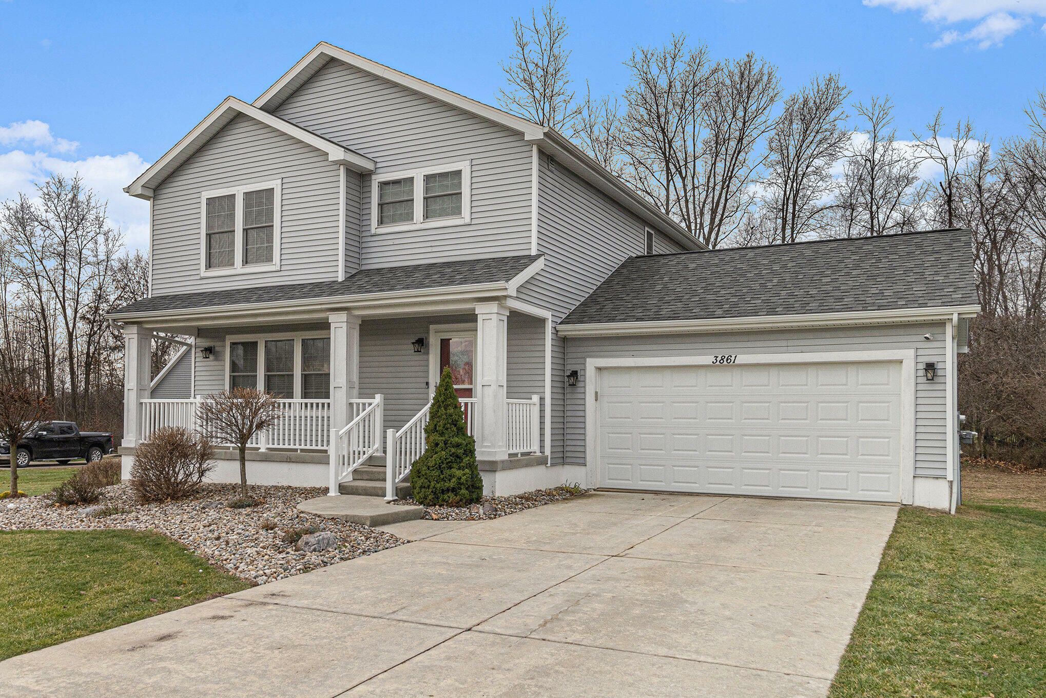 Property Photo:  3861 Thorncrest Drive  MI 49203 