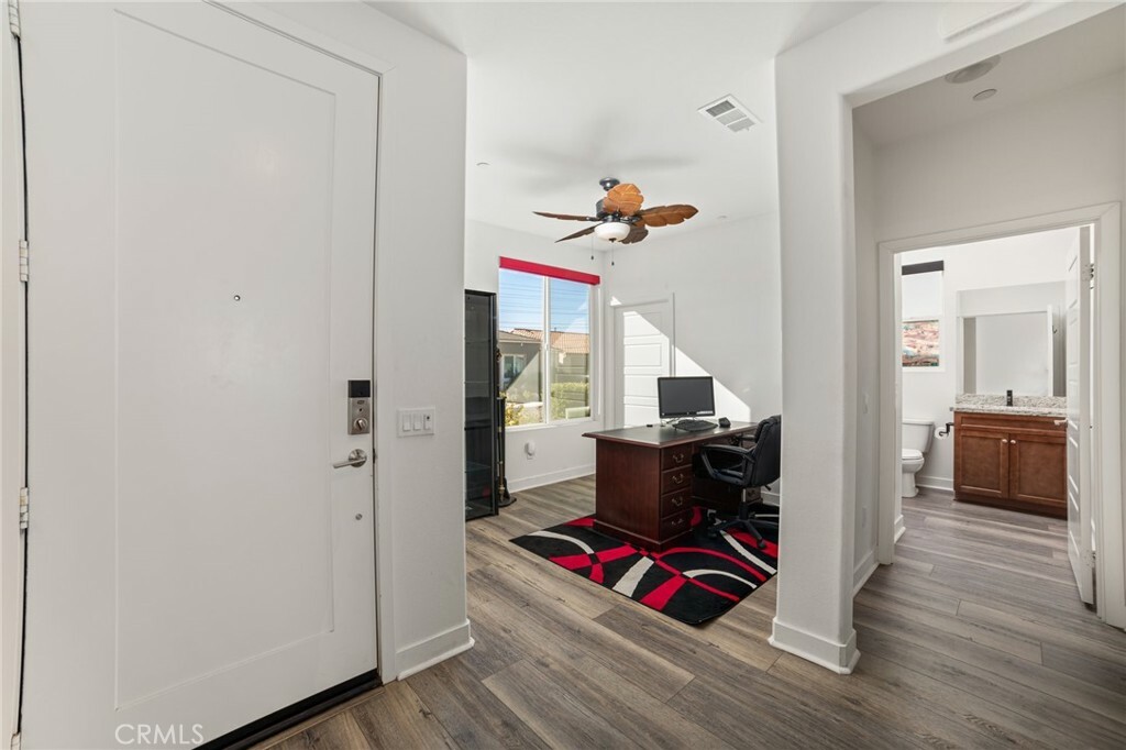 Property Photo: 1530 Village Green Way CA 92223