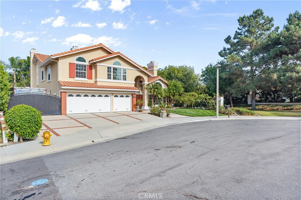 Property Photo:  20375 Via Las Villas  CA 92887 