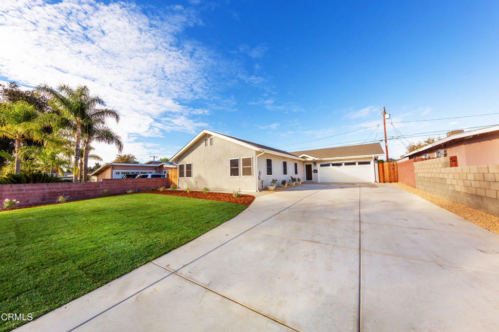 Property Photo:  161 N Calvados Avenue  CA 91702 