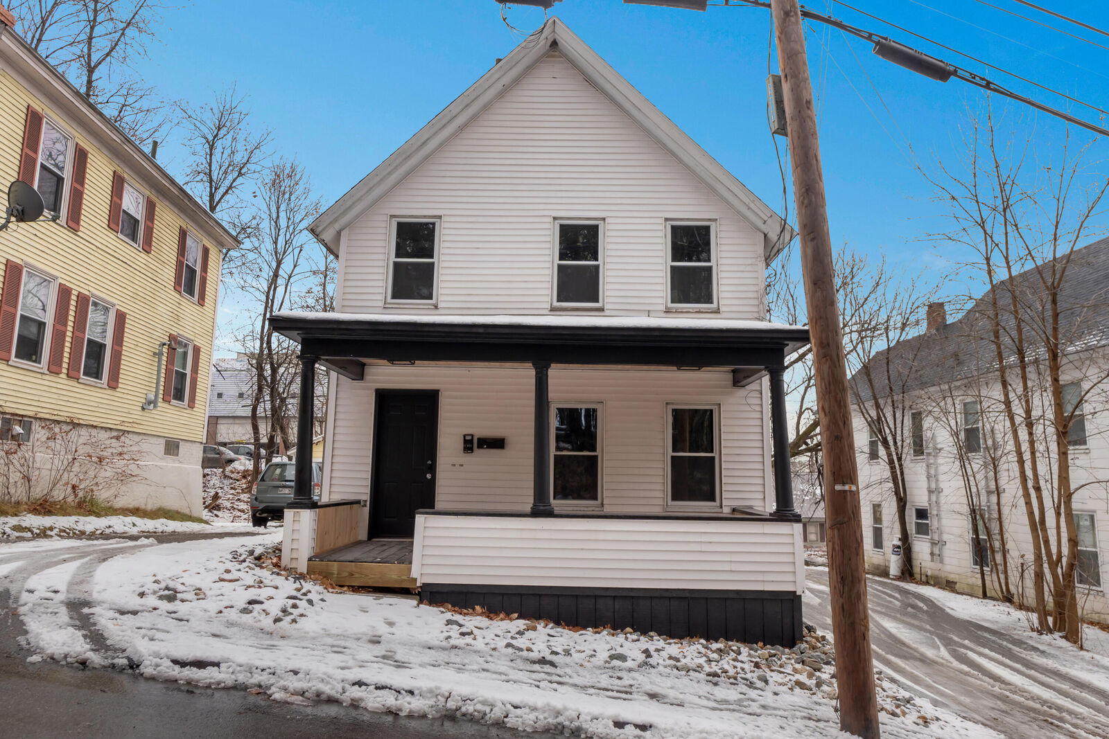 Property Photo:  4 Spruce Street  ME 04330 