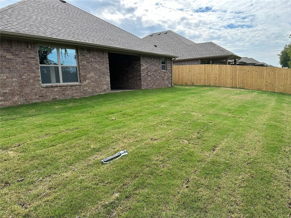 Property Photo: 1021 Riverside Drive AR 72713