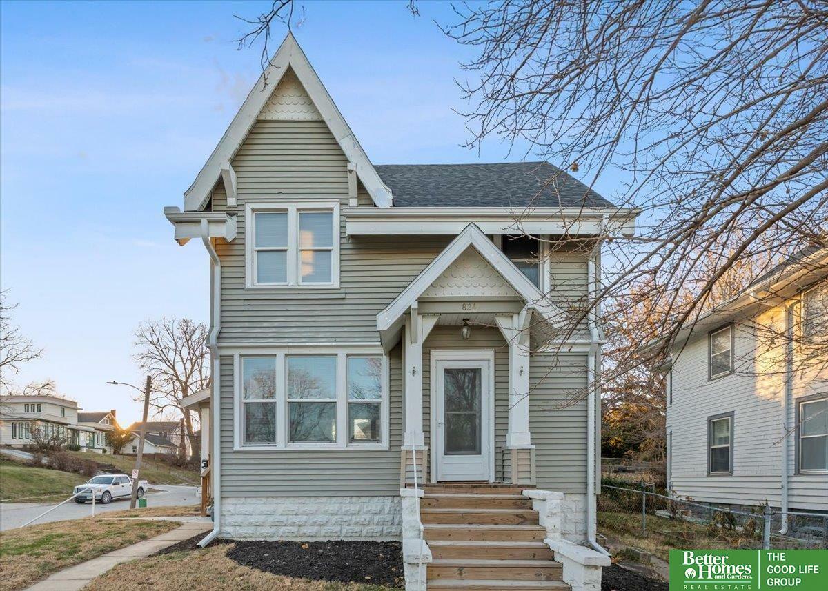 Property Photo:  824 S 36th Street  NE 68105 