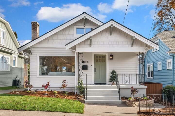 3820  Burke Avenue N  Seattle WA 98103 photo