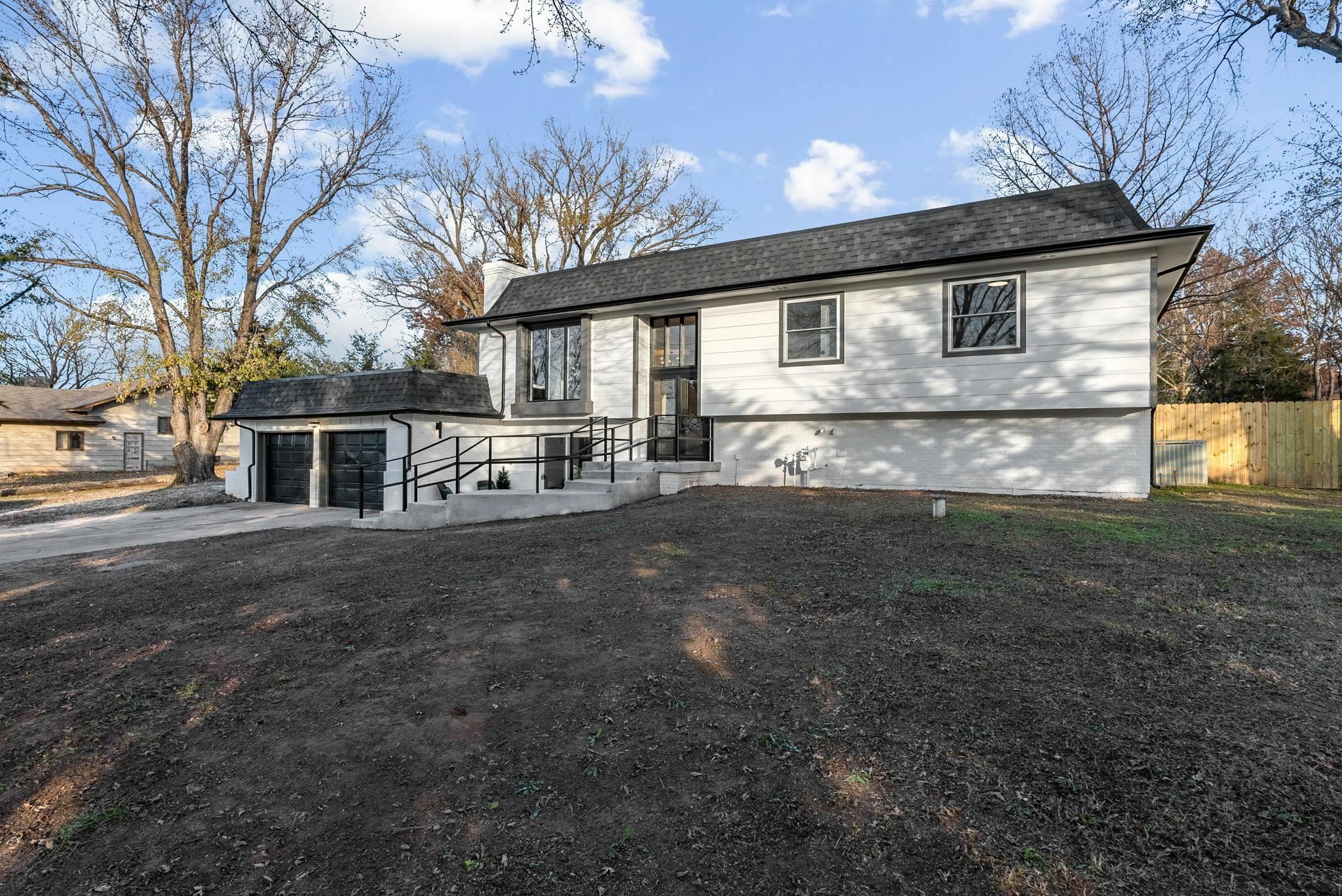 Property Photo:  846 N Maize Rd  KS 67212 