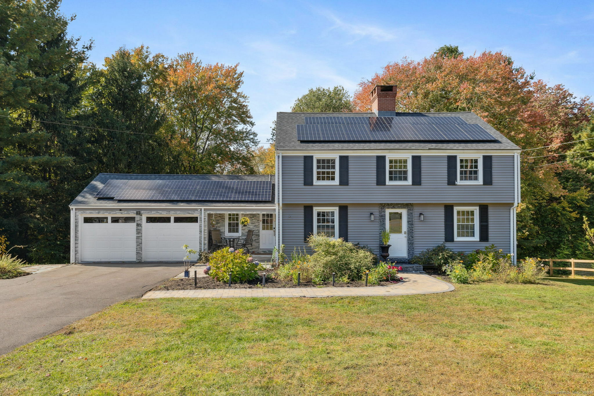 Property Photo:  85 Ledgewood Drive  CT 06033 