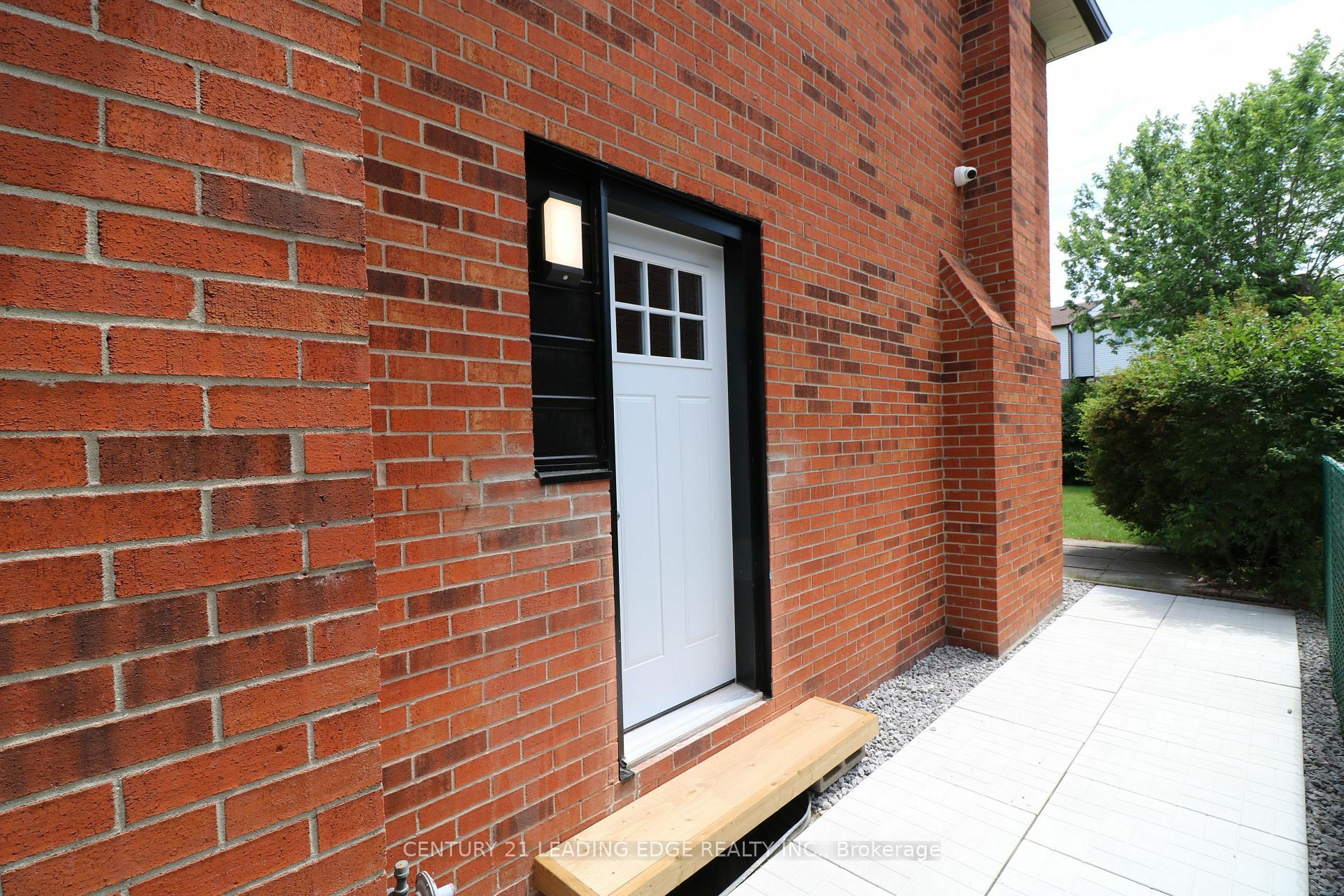 Property Photo:  263 Ingleton Blvd Bsmt  ON M1V 2A3 