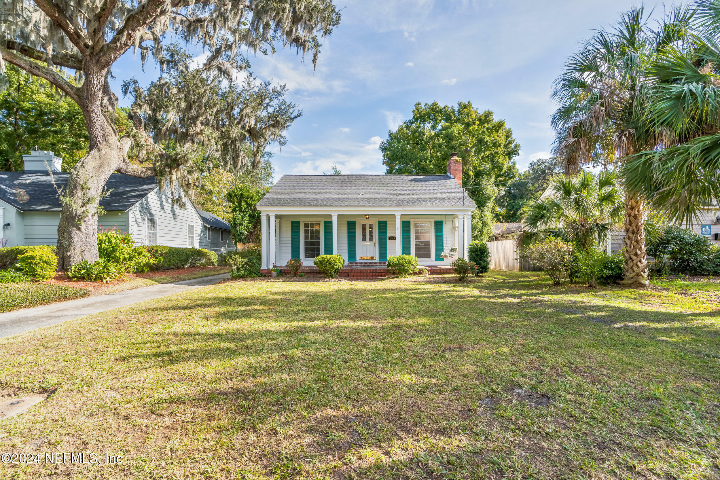 Property Photo:  3915 Gadsden Road  FL 32207 