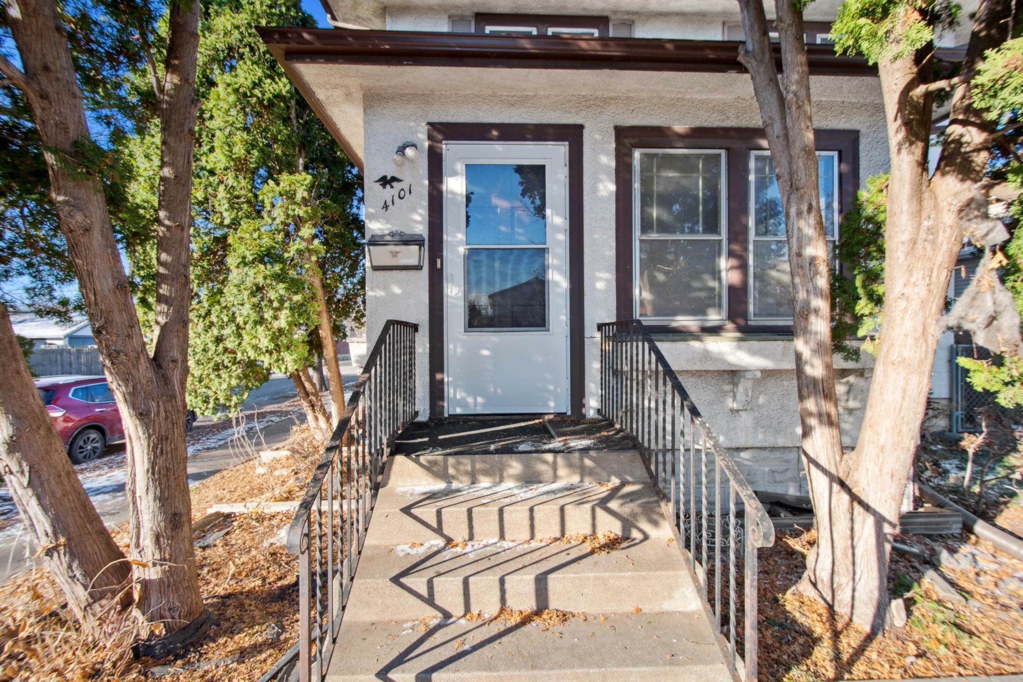 Property Photo: 4101 Aldrich Avenue N MN 55412