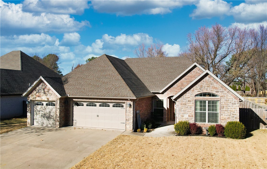 4411 W Meadow Oaks Drive  Rogers AR 72758 photo