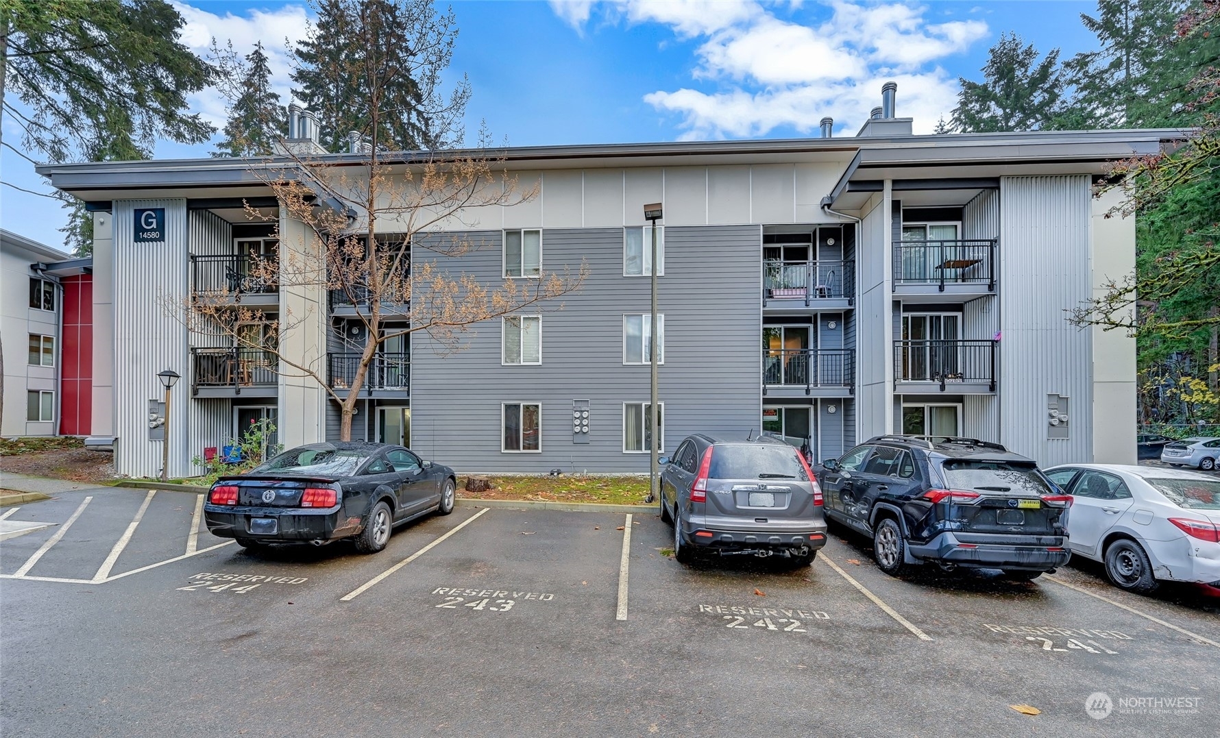 Property Photo:  14580 NE 31st Street G105  WA 98007 