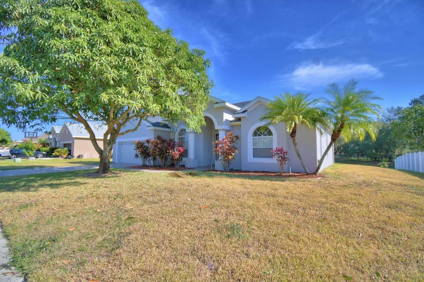 Property Photo:  7335 Bent Grass Drive  FL 33884 