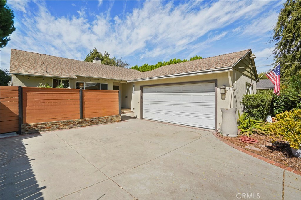 6213 Enfield Avenue  Encino CA 91316 photo