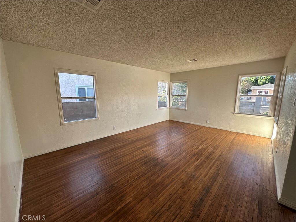 Property Photo:  14810 Oro Grande Street  CA 91342 