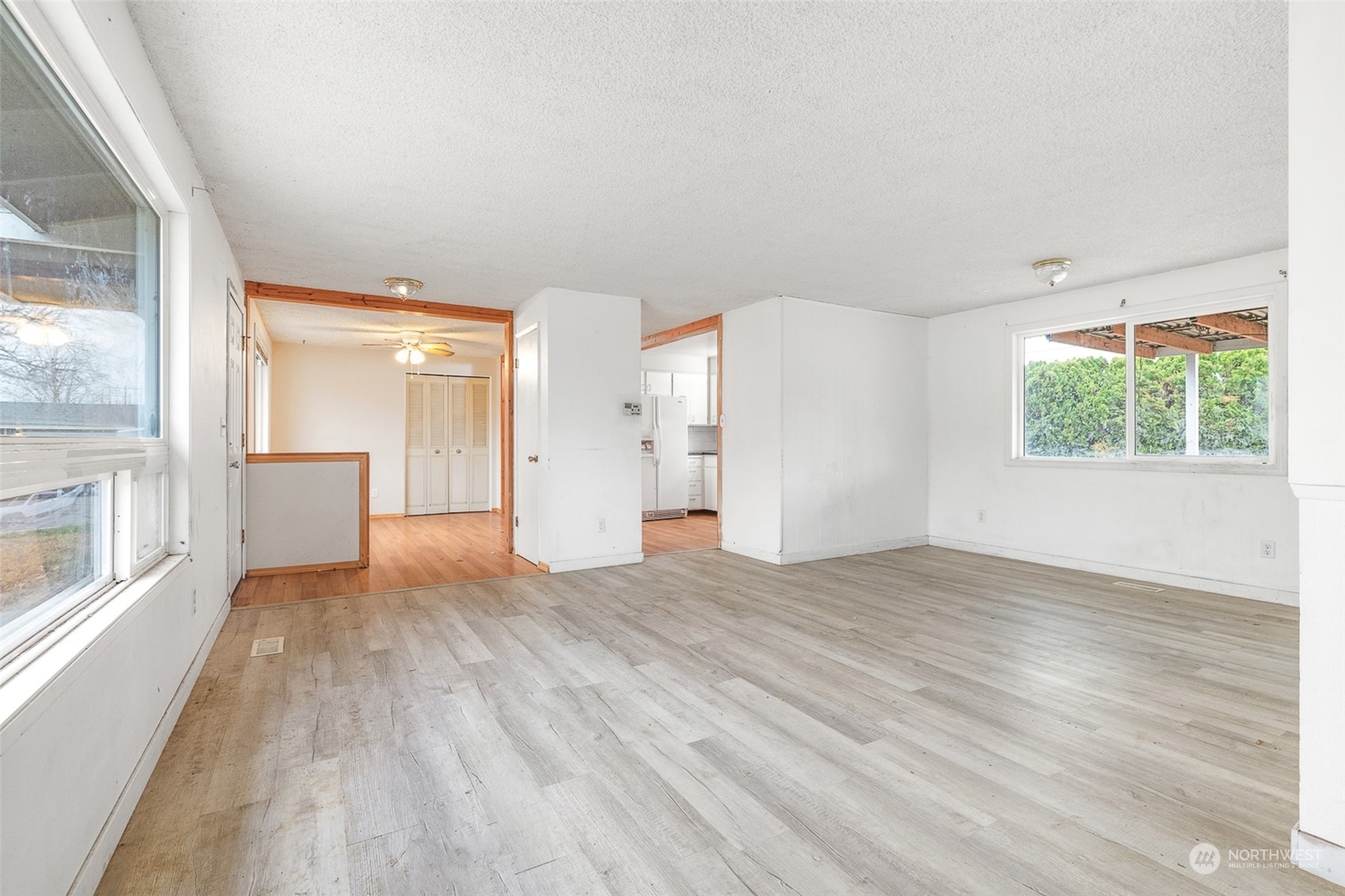 Property Photo:  313 W 20th Avenue  WA 99337 