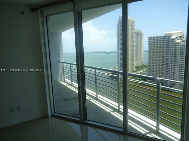 Property Photo:  325 S Biscayne Blvd 2417  FL 33131 