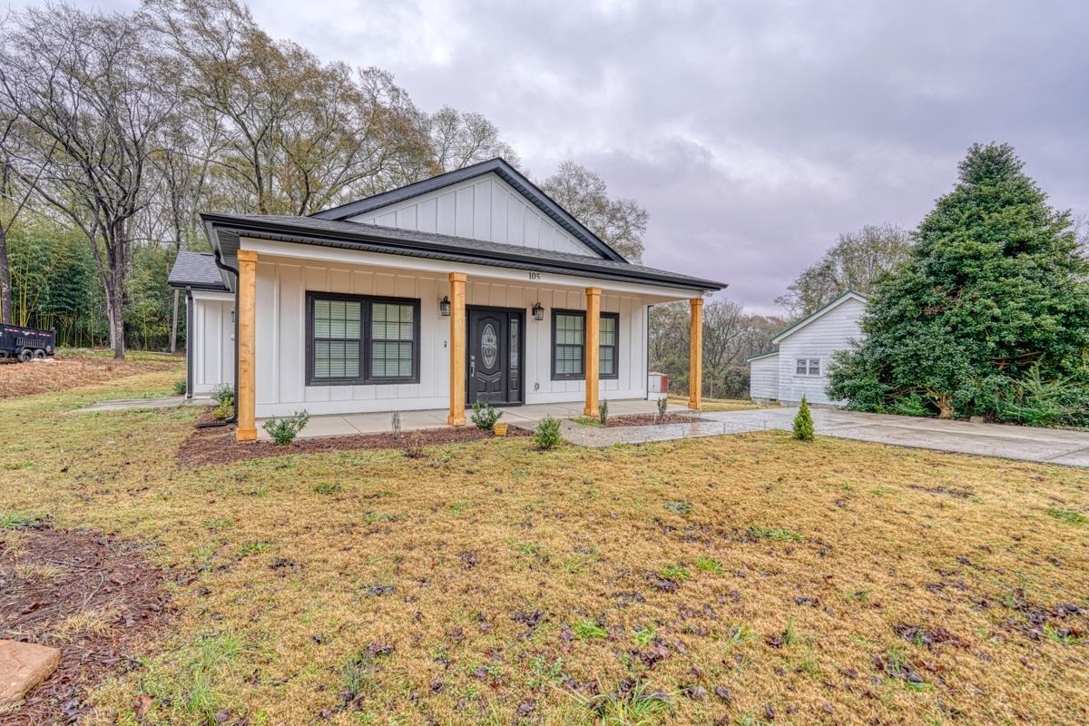 105 Cedar Falls Road  Fountain Inn SC 29644 photo