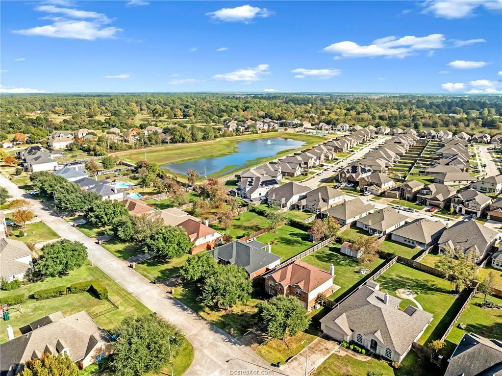 Property Photo: 11303 South Country Club Green Dr. TX 77375