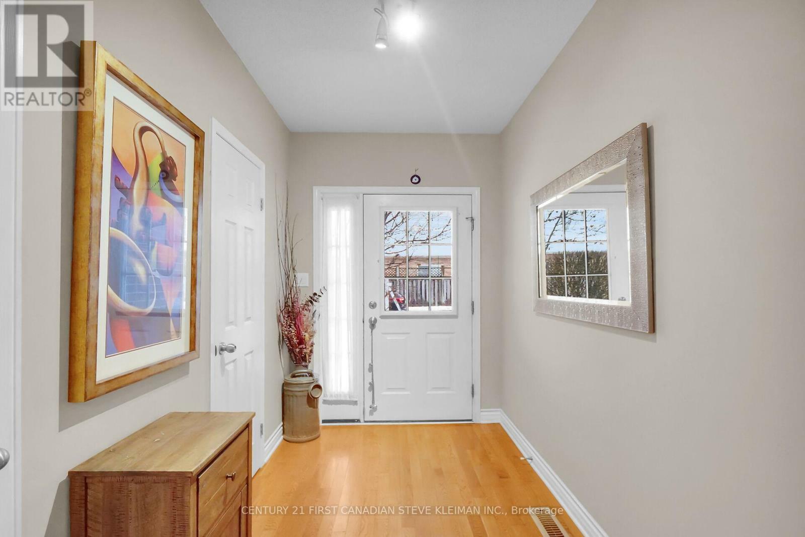 Property Photo:  320 Ambleside Drive 29  ON N6G 5H9 