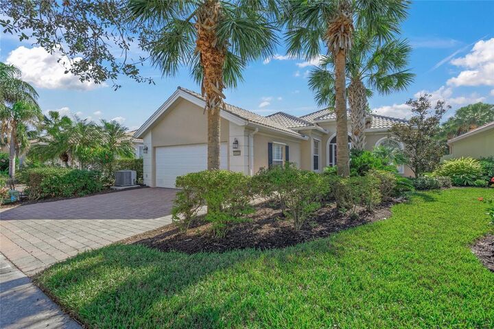Property Photo:  5762 Benevento Drive  FL 34238 